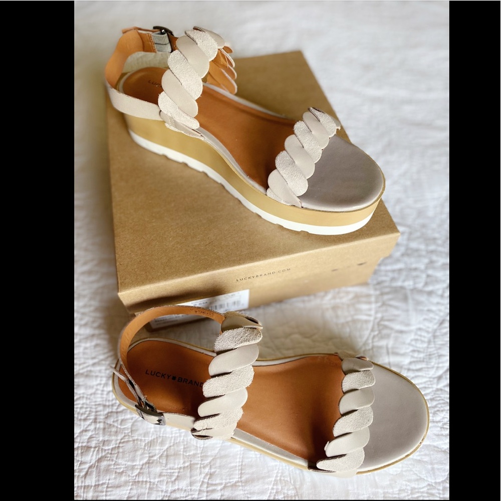 Lucky Brand Vellenora Slingback Platform Sandal Size 9.5 New in Box